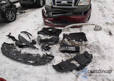 2017 Chrysler Pacifica Lx z USA, uszkodzony, nr VIN 2C4RC1CG0HR677810